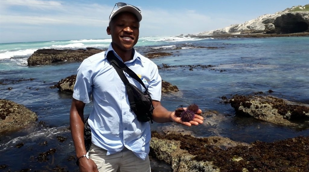 De Hoop Collection Tour guide Lizo Msululu makes rock pools come alive (Credit: Mark Taylor)