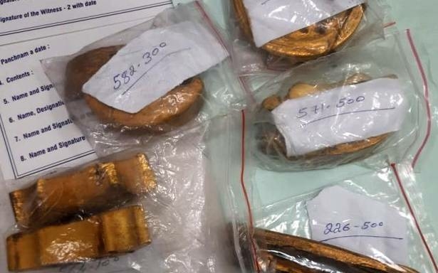 2.5 kg of gold, $30,000 seized at Hyderabad airport