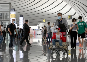 Passengers seen at the Beijing Daxing International Airport on June 3 Photo: cnsphoto