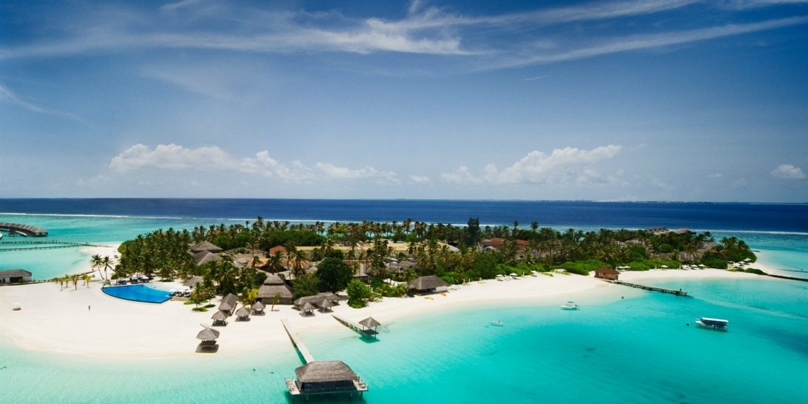 The Maldives plans to vaccinate tourists soon – and South - Travel News, Insights & Resources.