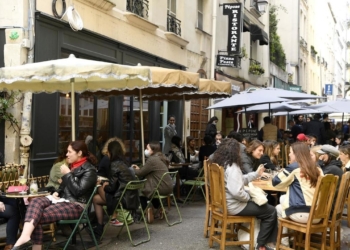 Covid 19 France resumes indoor dining launches health pass as next - Travel News, Insights & Resources.