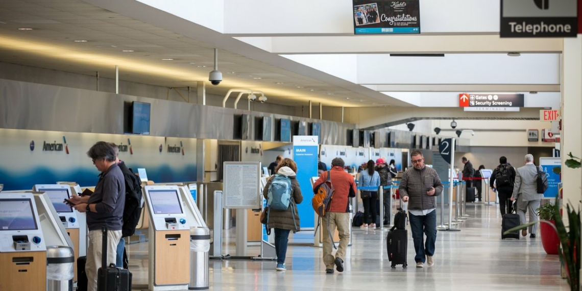 Thousands of Philadelphia airport workers to receive pay bump - Travel News, Insights & Resources.