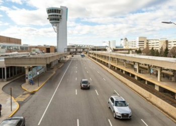 Philly based flight attendants for Piedmont Airlines flight authorize strike - Travel News, Insights & Resources.