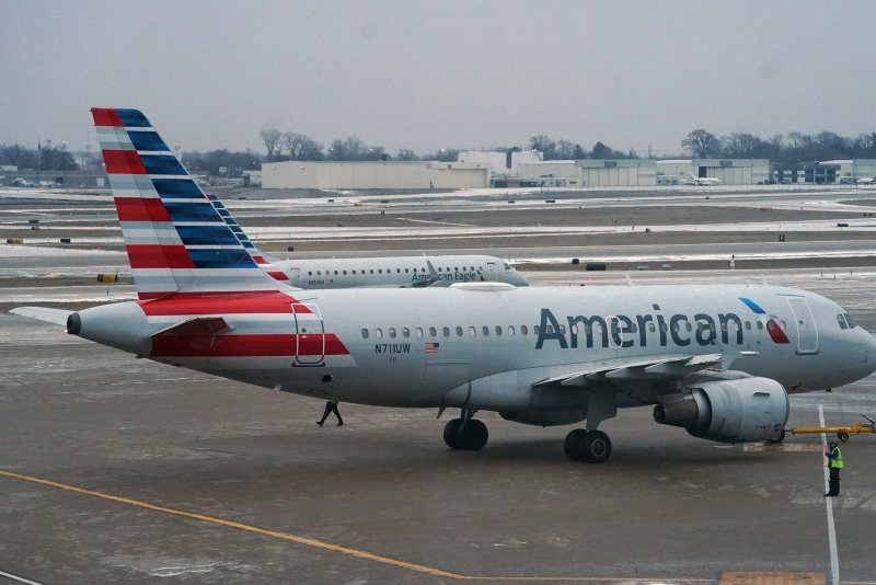 1636334048 American Airlines increases flight attendant holiday pay after mass cancelations - Travel News, Insights & Resources.