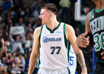 Luka Doncic comes up clutch against Celtics with wild stepback - Travel News, Insights & Resources.