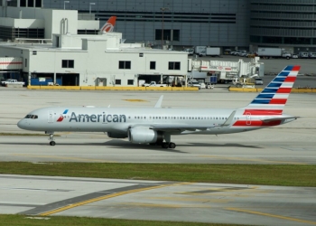 American Airlines Ejected Jewish Couple Who Refused to Place Tallit - Travel News, Insights & Resources.