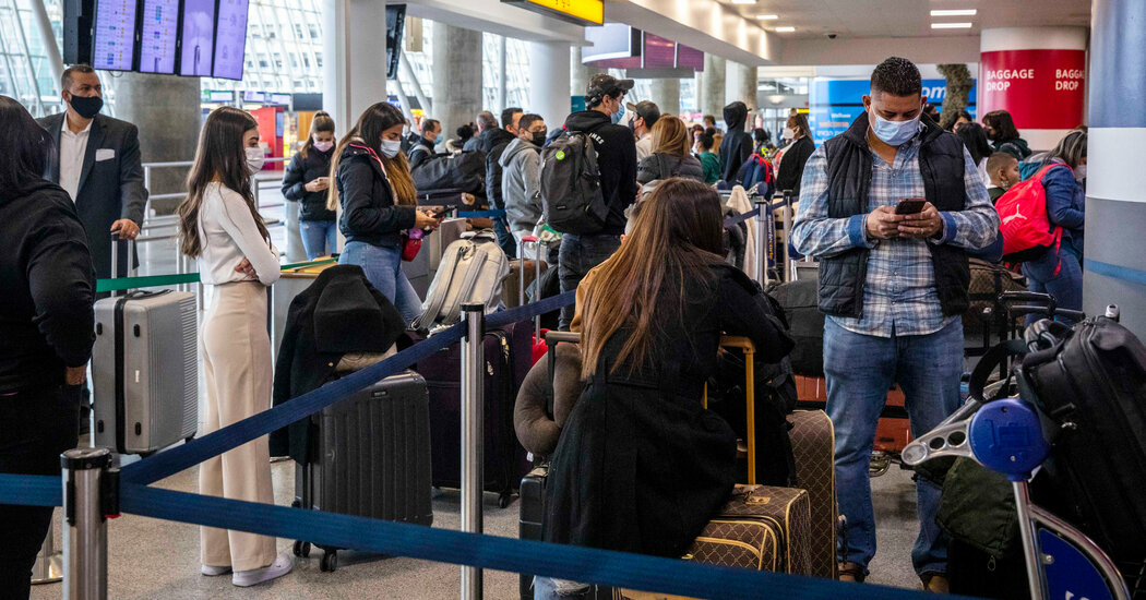 Thousands of Christmas Flights Canceled as Omicron Spreads - Travel News, Insights & Resources.