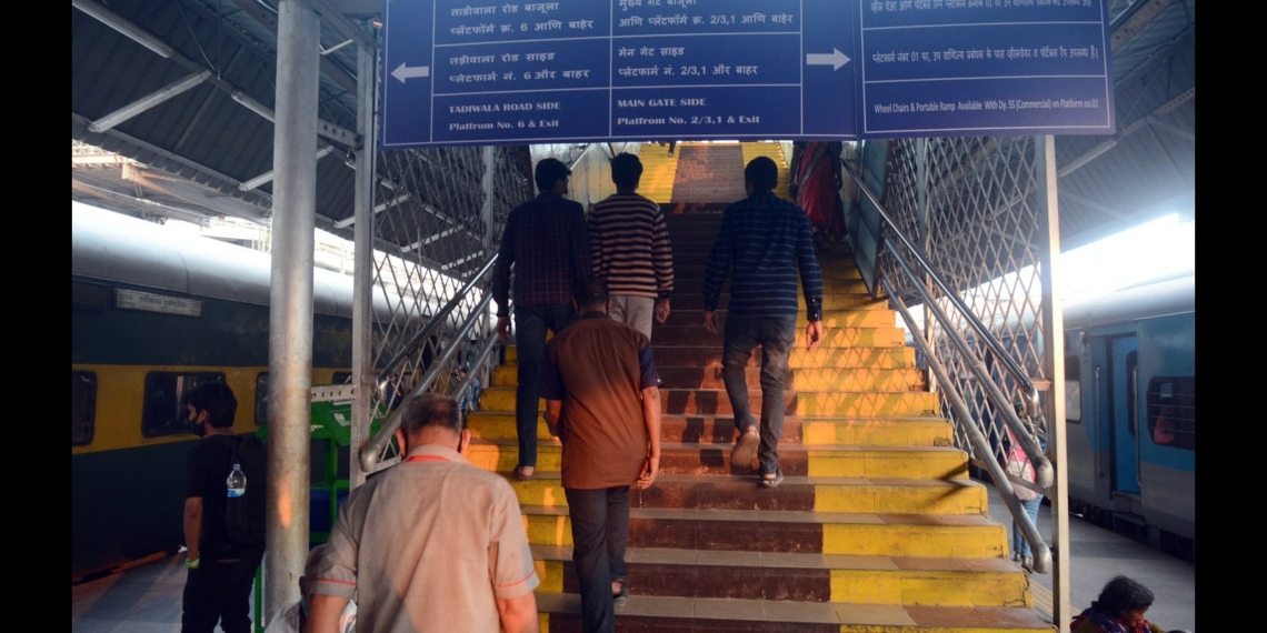 35 new sign boards installed at Pune railway station - Travel News, Insights & Resources.