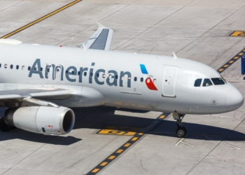 American Airlines flight makes emergency landing after man tries to - Travel News, Insights & Resources.