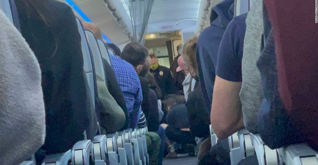 An American Airlines flight attendant hit an unruly passenger in - Travel News, Insights & Resources.