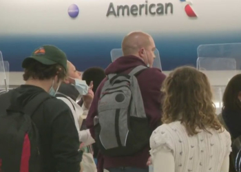 London Bound American Airlines Flight Returned To MIA After Couple Refused - Travel News, Insights & Resources.