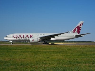 Qatar Airways demands South Africans wear visors on top of - Travel News, Insights & Resources.