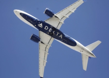 Black woman accuses Delta of booting her to the back - Travel News, Insights & Resources.