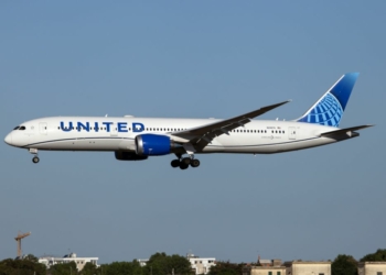 United Boeing 787 9 Economy Review Chicago To LA - Travel News, Insights & Resources.