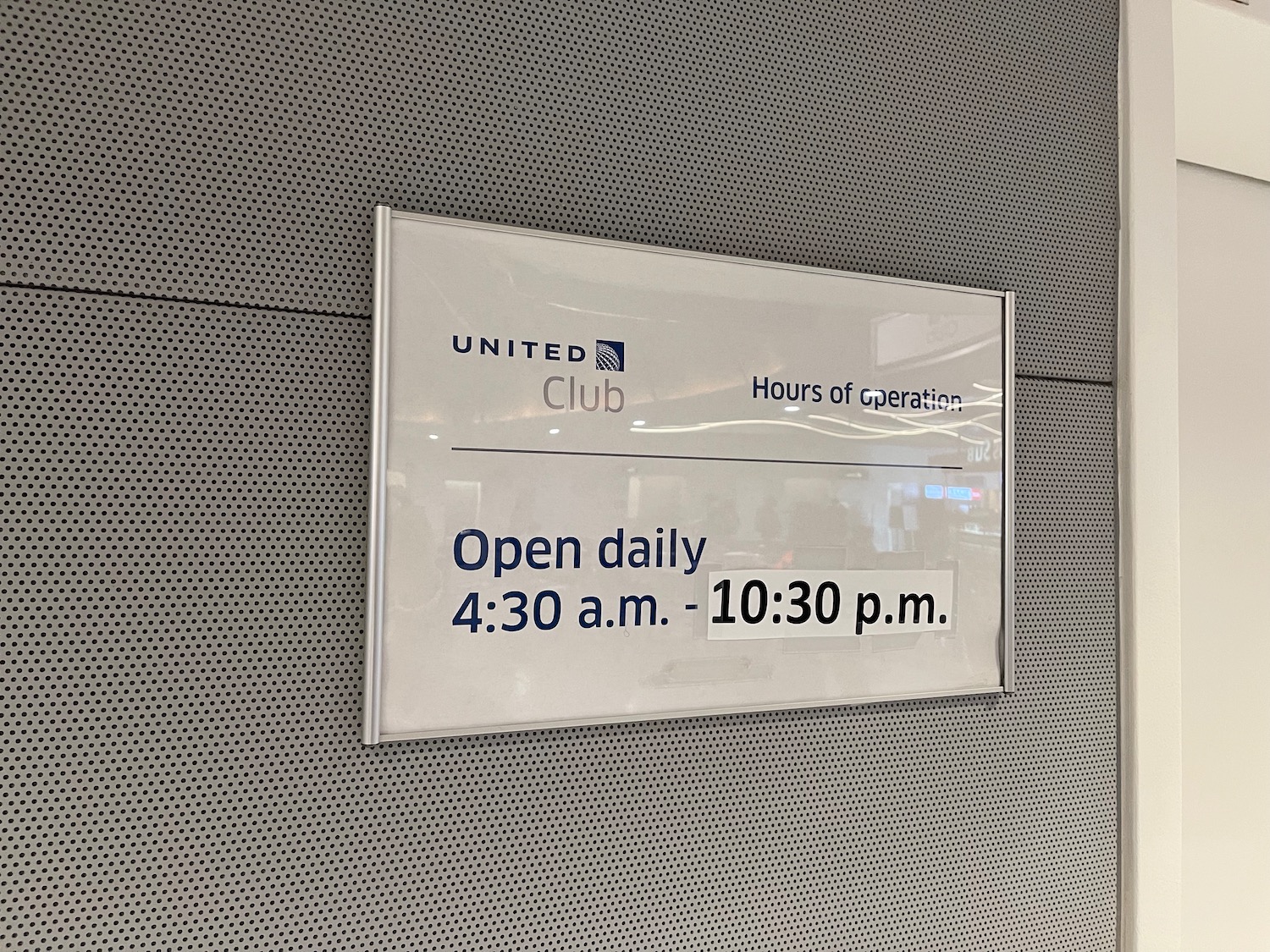 United Club Las Vegas Review 3 - Travel News, Insights & Resources.