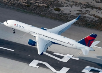 Cracked Windscreen Prompts Delta Air Lines Boeing 757 Emergency Landing - Travel News, Insights & Resources.