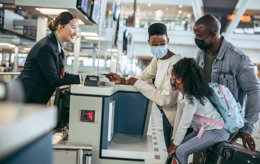 Delta Air Lines Is Blocking Off Rows for Families Now - Travel News, Insights & Resources.