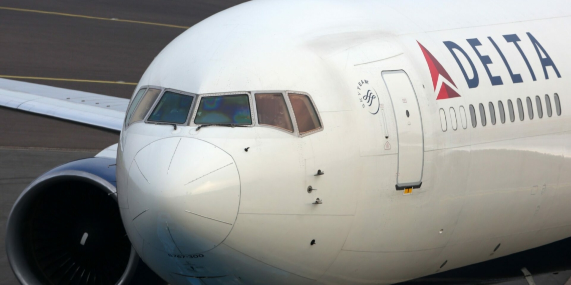 Delta Air Pilot Sacked After Being Caught Taking Secret Photos - Travel News, Insights & Resources.