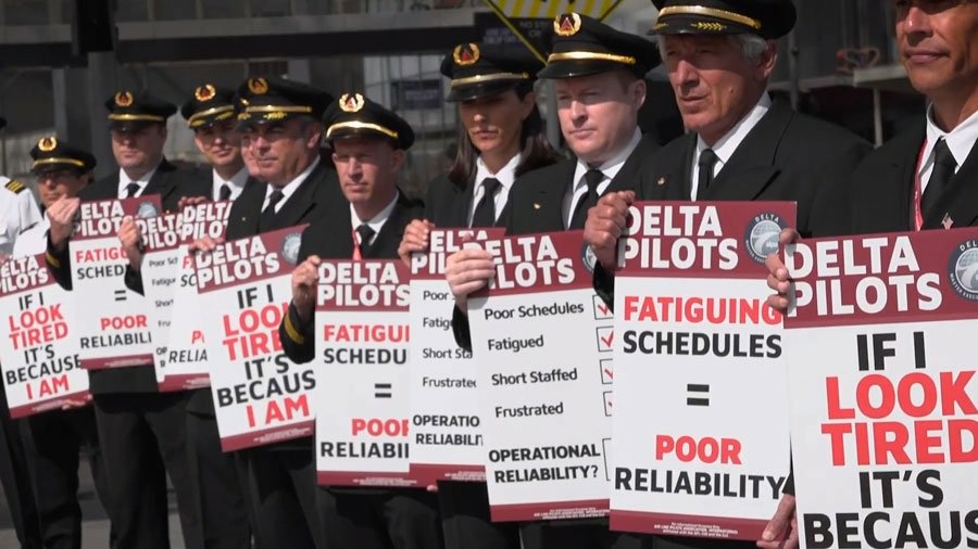 Delta Airlines pilots to become latest to picket at Sea Tac - Travel News, Insights & Resources.