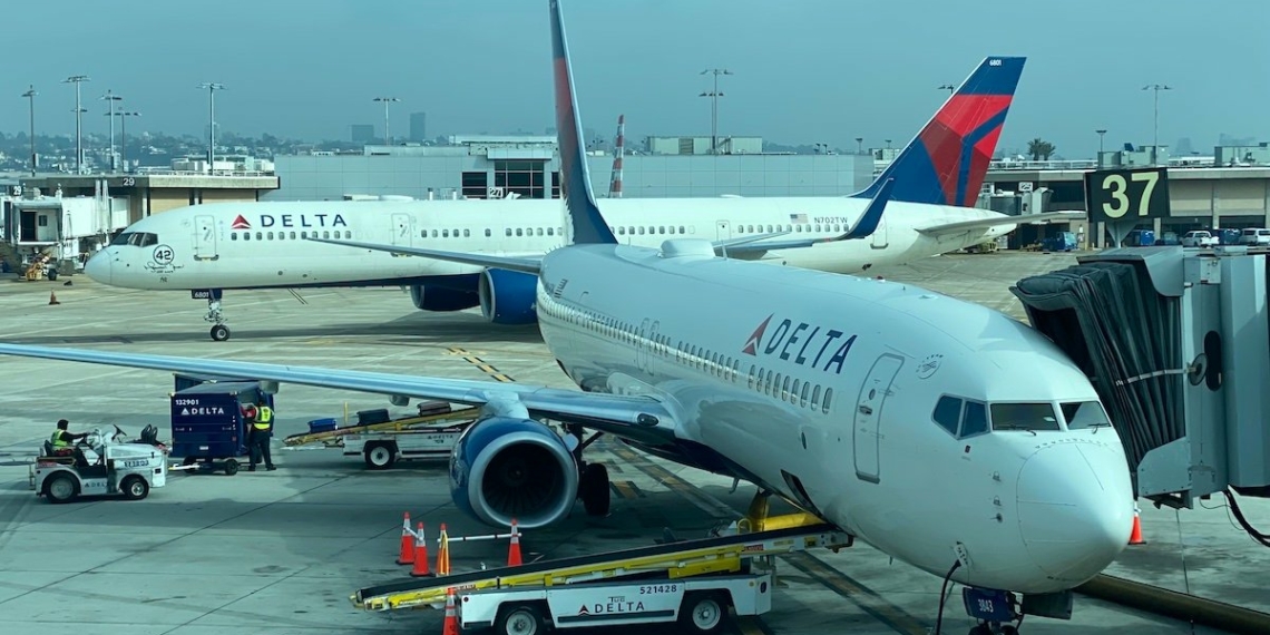 Delta Will Pay Flight Attendants During Boarding - Travel News, Insights & Resources.