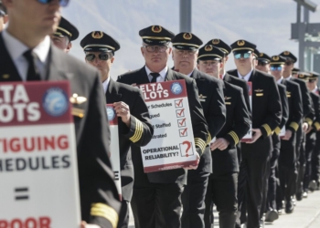 Delta pilots picket for commonsense solutions to staffing issues - Travel News, Insights & Resources.