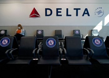 Delta to begin paying flight attendants during boarding - Travel News, Insights & Resources.