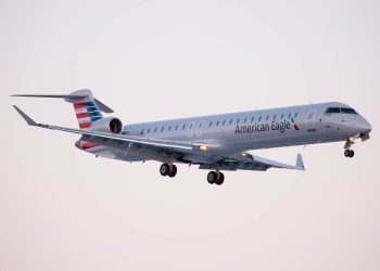 American Airlines CRJ 900 Evacuated On Charlotte Taxiway - Travel News, Insights & Resources.