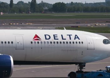 Baby formula shortage Delta Airlines to fly millions of bottles - Travel News, Insights & Resources.