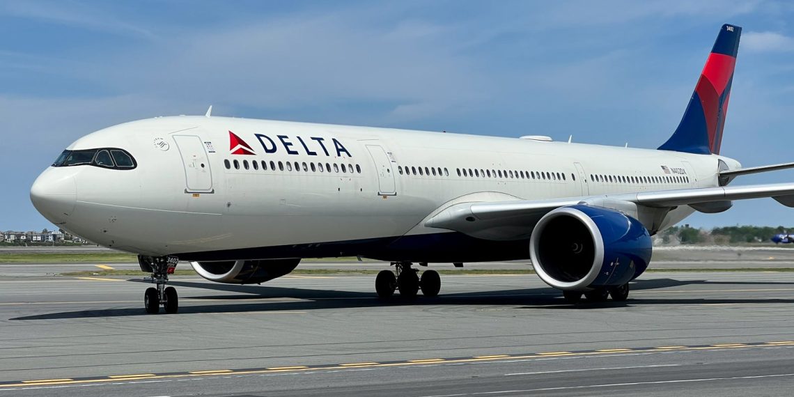 Delta baggage fees and how to avoid paying them - Travel News, Insights & Resources.