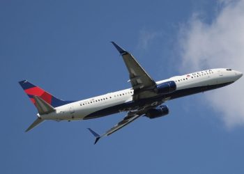 Delta pilots say theyve been flying ‘record amount of overtime - Travel News, Insights & Resources.