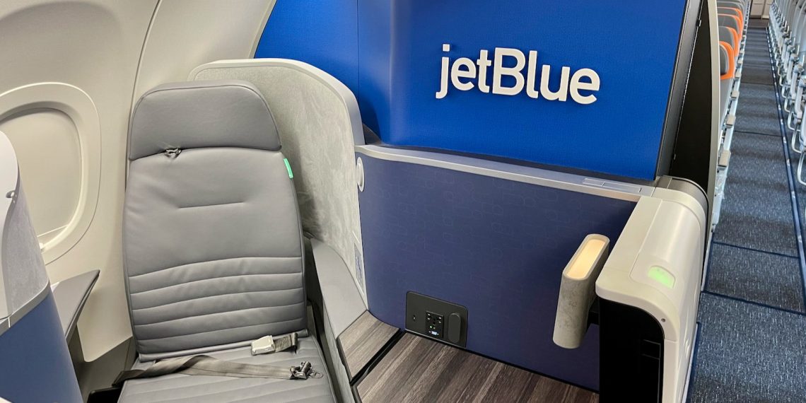 JetBlue brings revamped Mint suites to Boston amid fierce competition - Travel News, Insights & Resources.