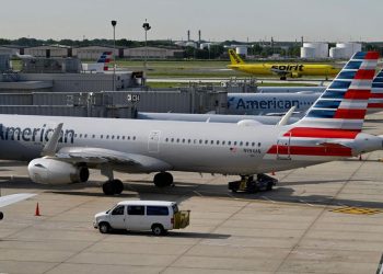 American Airlines computer glitch disrupts pilots schedules latest issue - Travel News, Insights & Resources.