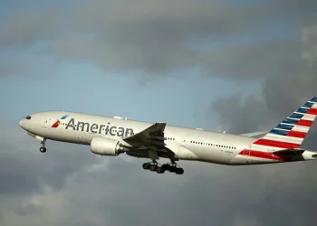 American Airlines expects to report first quarterly profit since 2019 - Travel News, Insights & Resources.