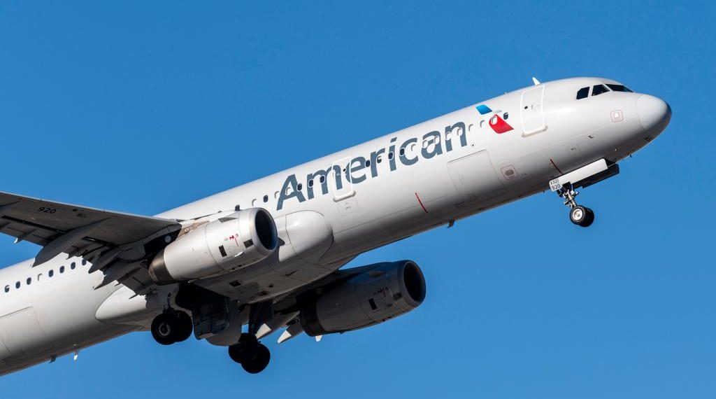 American Airlines passenger stole over 10K in cash from two - Travel News, Insights & Resources.