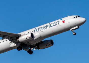 American Airlines passenger stole over 10K in cash from two - Travel News, Insights & Resources.