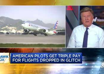 American Airlines pilots get triple pay for flights dropped in - Travel News, Insights & Resources.