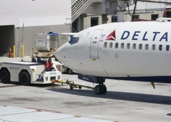 Delta flew 1000 lost bags from London to Detroit after - Travel News, Insights & Resources.