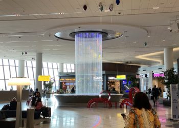 JetBlue celebrates PaxEx milestone with move to LaGuardia Terminal B - Travel News, Insights & Resources.