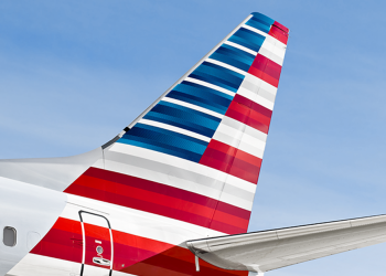 Prowling American Airlines Passenger Steals 10000 In Cash From Seatmates - Travel News, Insights & Resources.