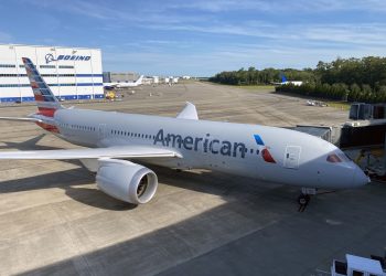 Dreamliner Deliveries Resume for American Airlines - Travel News, Insights & Resources.