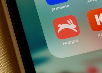 Hopper class action lawsuit alleges apps Price Freeze feature misleading - Travel News, Insights & Resources.