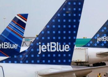 JetBlue flight attendants settle Calif wage row for 36 mln - Travel News, Insights & Resources.