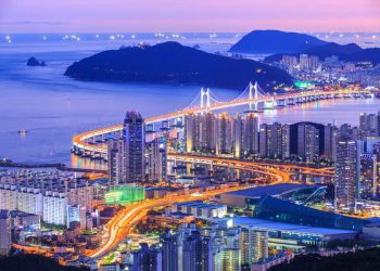 South Korea Is Dropping Its Quarantine Mandate for Tourists on - Travel News, Insights & Resources.