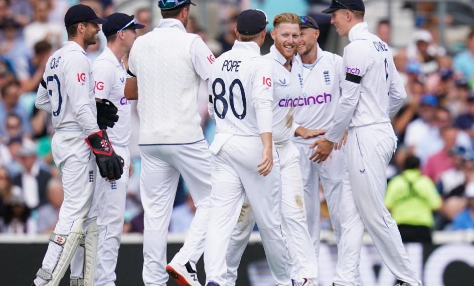 Ben Stokes removes Sarel Erwee but South Africa lead by - Travel News, Insights & Resources.