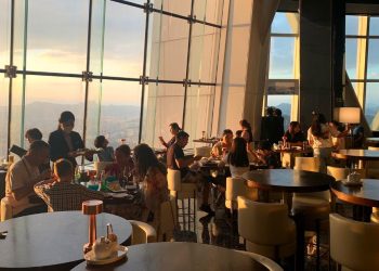 Dining at 1820 feet in South Koreas highest restaurant - Travel News, Insights & Resources.