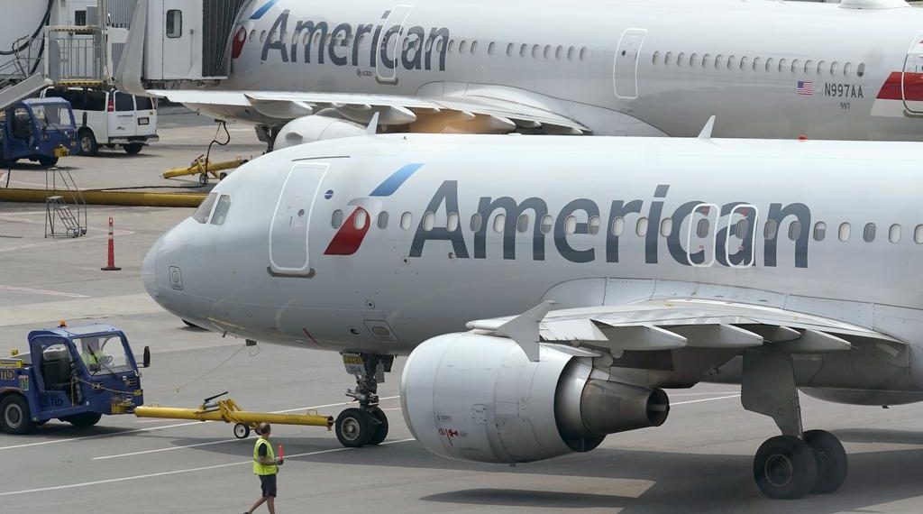 American Airlines plane evacuated at Albuquerque Sunport - Travel News, Insights & Resources.