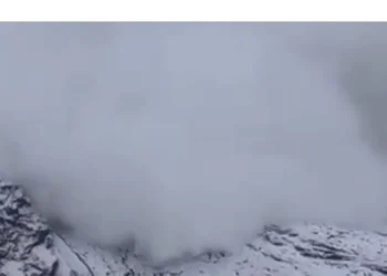 Another massive avalanche strikes Manaslu Base Camp in Nepal destroying - Travel News, Insights & Resources.