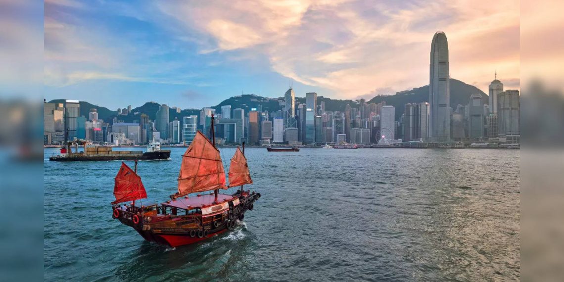 Hong Kong to give away 500000 free air tickets to - Travel News, Insights & Resources.