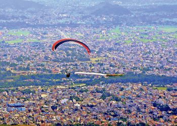 Tourism entrepreneurs warn to protest if paragliding suspension is not - Travel News, Insights & Resources.