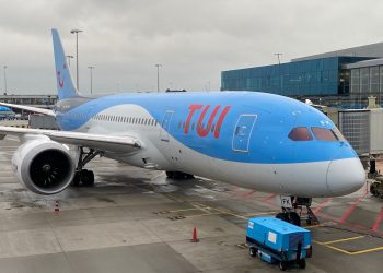 TUI Boeing 787 Diverts Due To Incapacitated Pilot Yep It - Travel News, Insights & Resources.